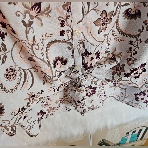 Lord & Taylor Boho Floral Print Tie-Front V-Neck Top - Picture 5 of 7